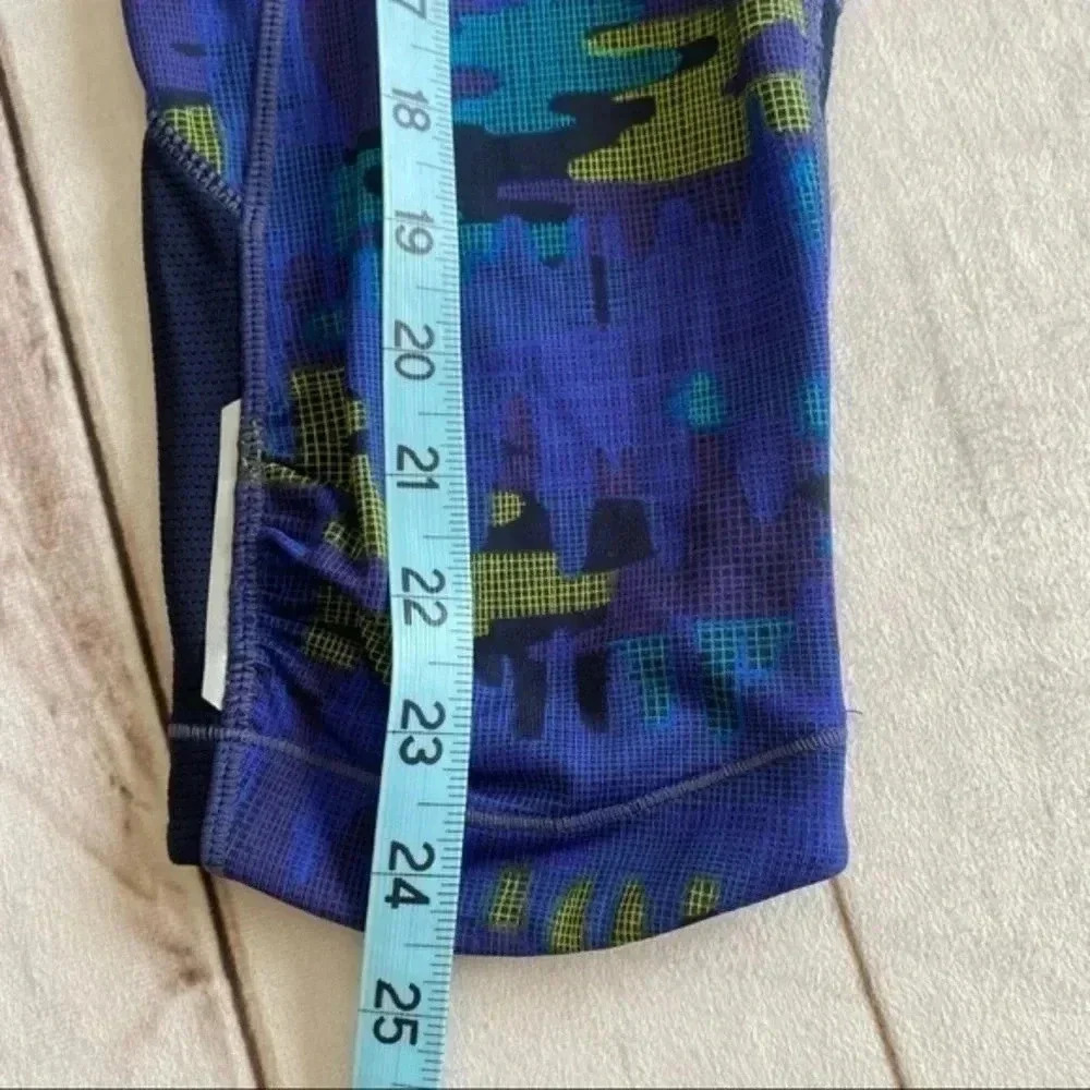 Athleta Camo Be Free Knicker Crop Leggings Blue - Picture 9 of 15